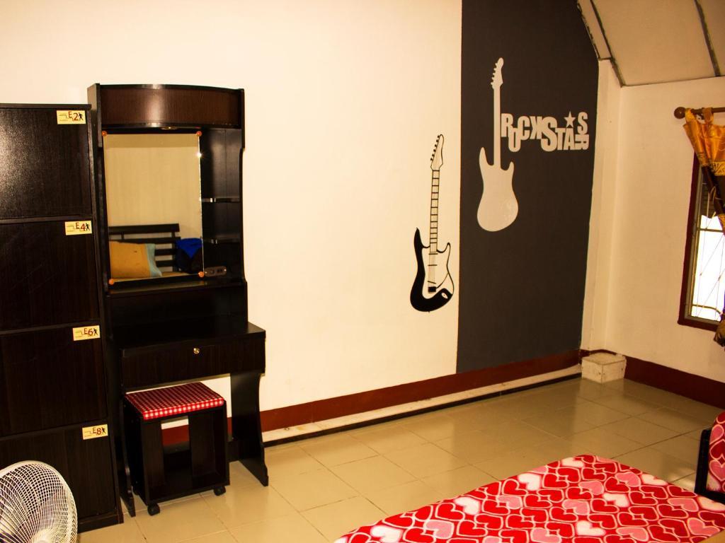 Walkinn Guesthouse 1 Chiang Mai Rom bilde