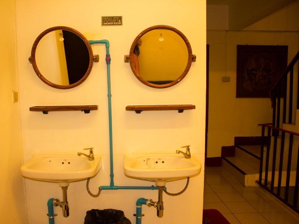 Walkinn Guesthouse 1 Chiang Mai Rom bilde